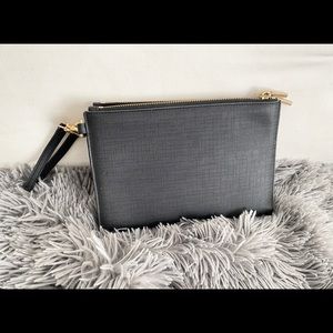Dagne Dover Essentials Clutch Wallet